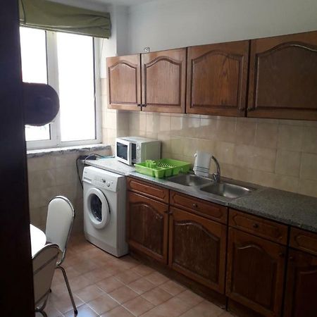 Apartamento 300 Metros Do Santuario De Fatima T4 Exterior foto